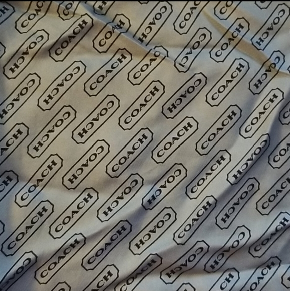 Scarf - Picture 5 of 10